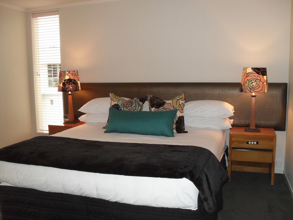The Cove Motel Taupo Room photo